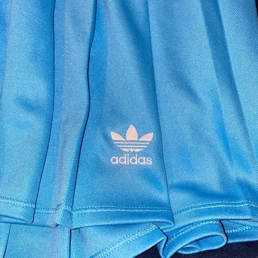 Adidas Originals Women’s Adicolor Classics Tennis Skirt - Picture 4 of 5